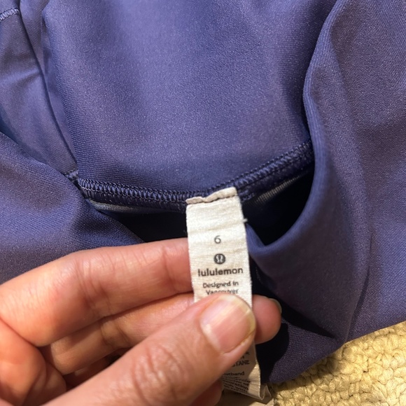 Lulu Lemon Running Tights - Picture 6 of 6